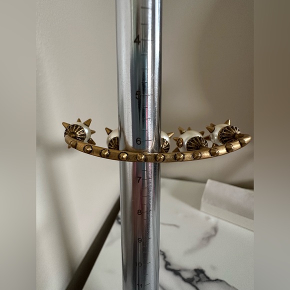 Gucci Multi-Finger Spike and Pearl Ring - Picture 12 of 15